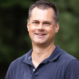 Photo of Erik Johnson